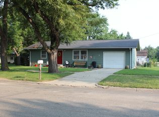 316 E 5th St, Ainsworth, NE 69210