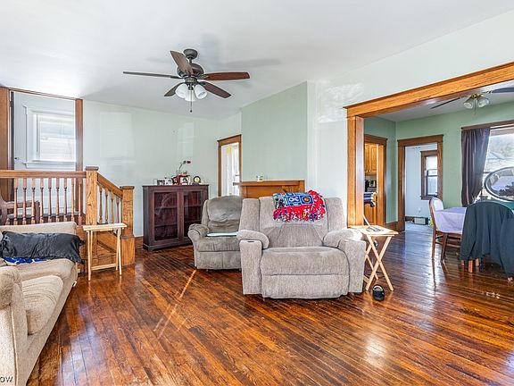 3rd image of 1515 Spring Garden Ave