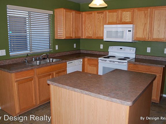 2nd image of 3915 E Atherton Dr