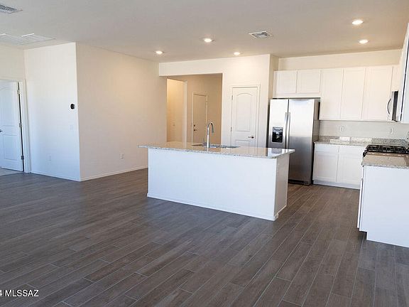 4th image of 906 W Calle Cajilla