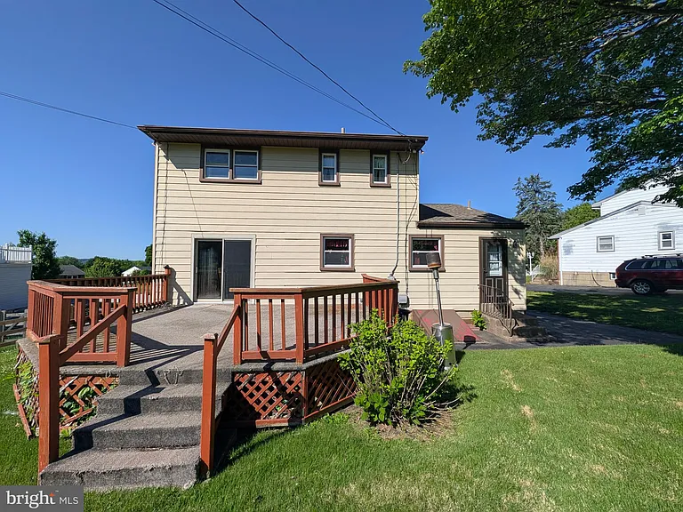 14 Westwood Cir — Photo 23