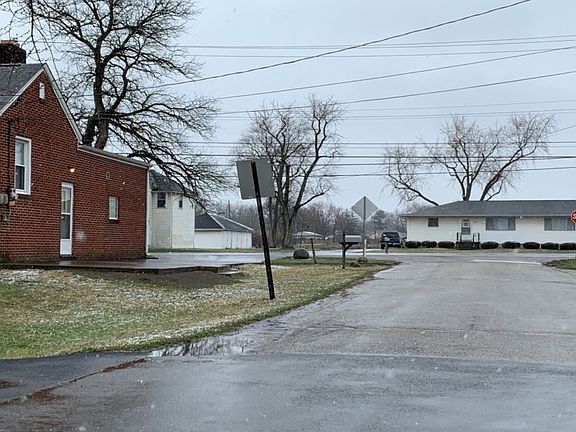 5th image of 1520 Engadine Ave