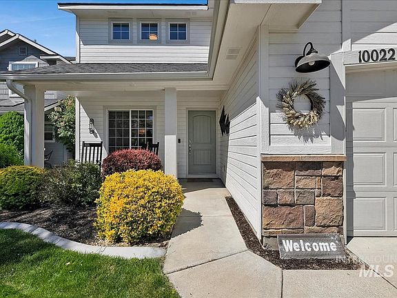 2nd image of 10022 W Portola Dr