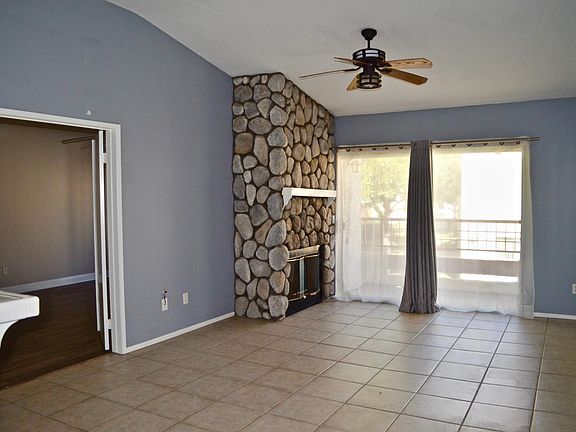 3rd image of 340 Isthmus Way Unit 52