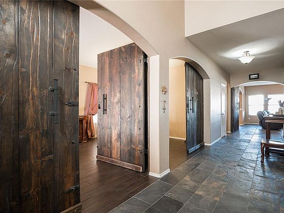 3rd image of 8145 Plateau Dr