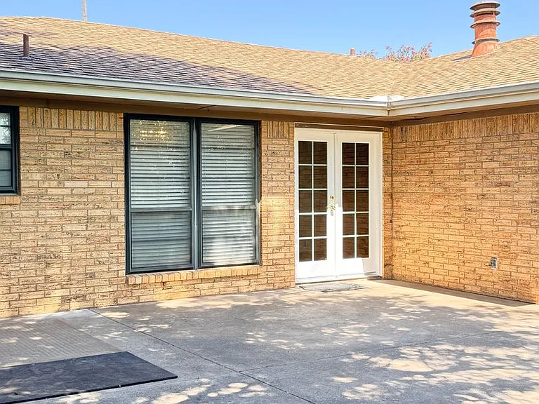 1039 Harris Ln — Photo 29