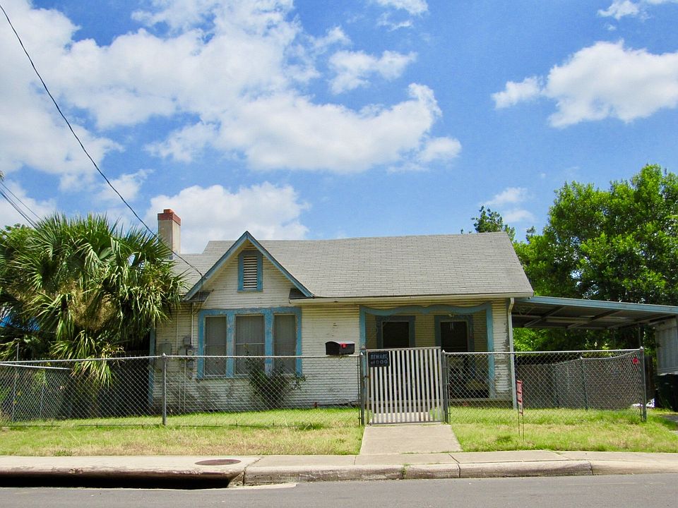 1st image of 741 E Myrtle St
