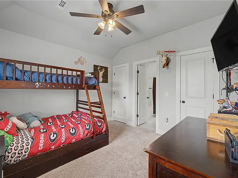 1010 Trailwood St — Photo 11