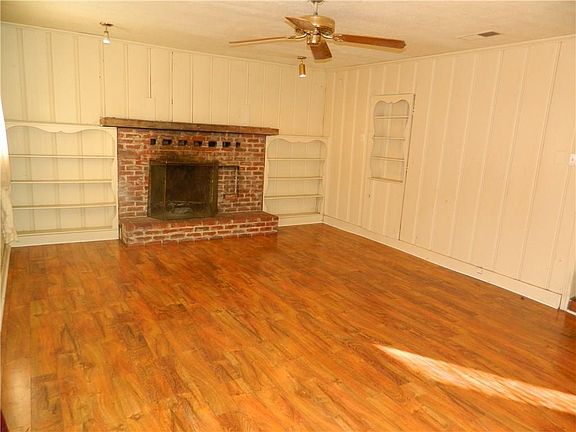 5th image of 5729 Fursman Ave