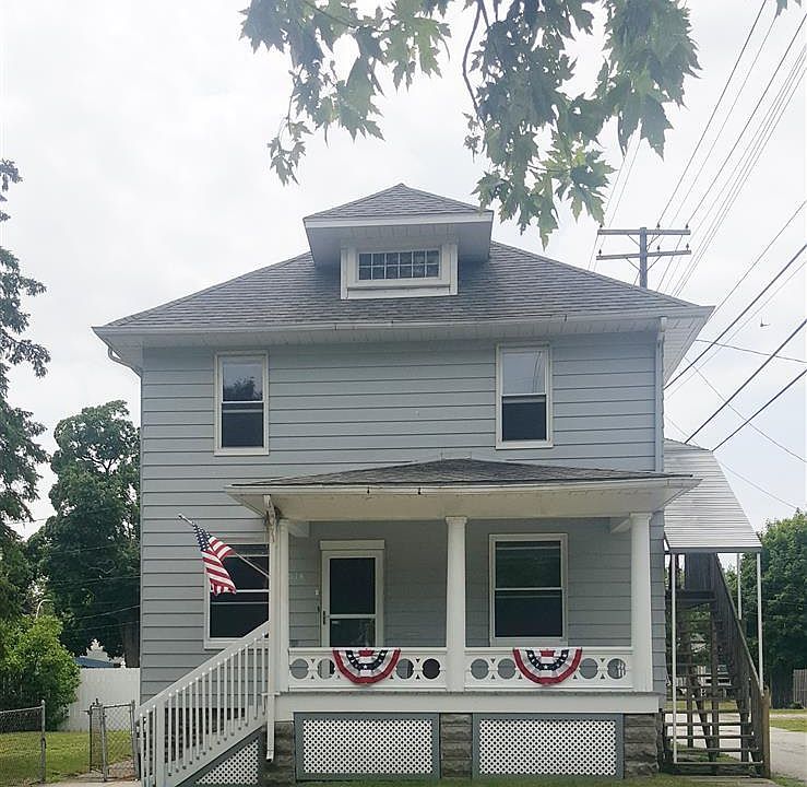 1st image of 614 White St