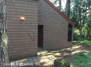 898 Foxglenn Ave, Eugene, OR 97405