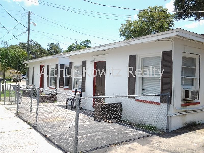 1st image of 305 Taylor Ave #4