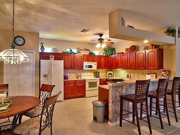 2nd image of 8104 Ambersweet Pl