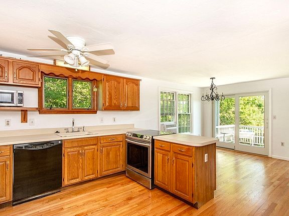 5th image of 5 Winslow Ave #5