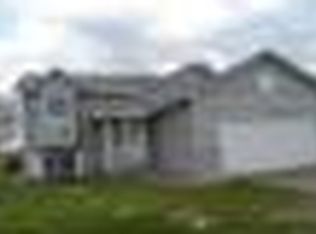 1114 Pond View Dr, Braham, MN 55006