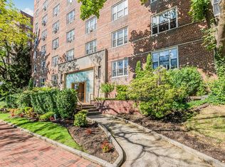 5601 Riverdale Ave APT 4A, Bronx, NY 10471