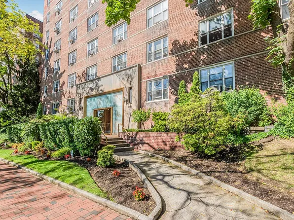 5601 Riverdale Ave APT 4A, Bronx, NY 10471