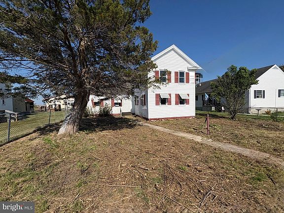 2nd image of 3251 Marsh Rd