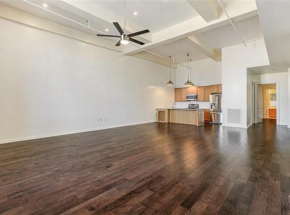 5th image of 610 John Churchill Chase St APT 12