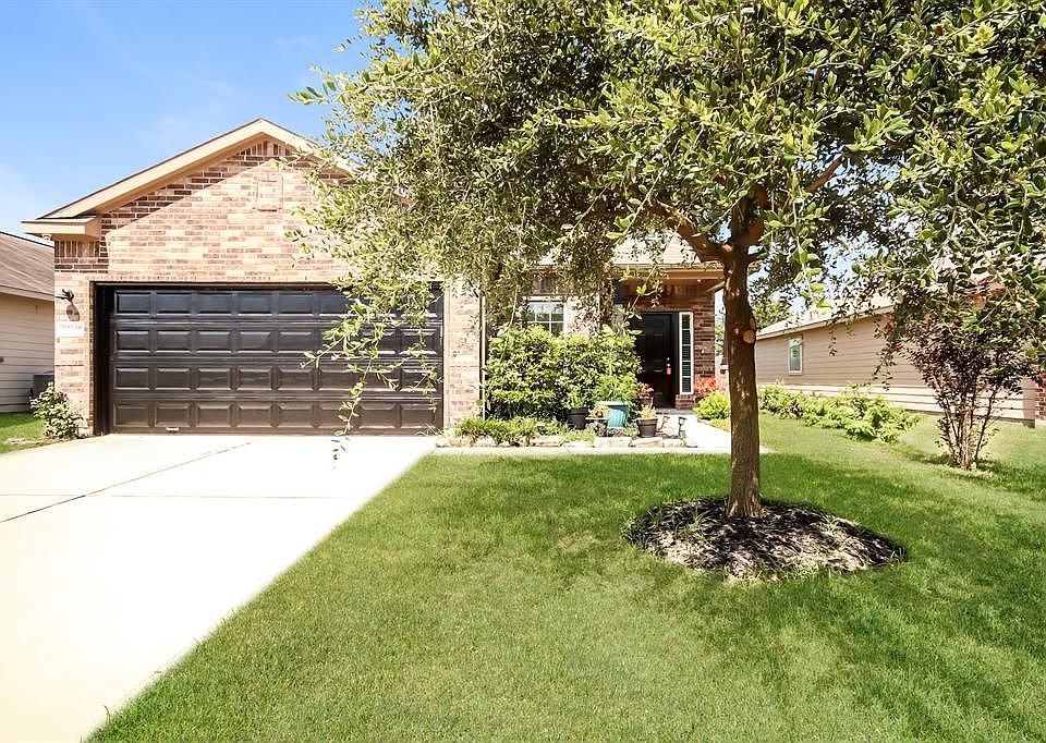 1st image of 10119 Larch Creek St