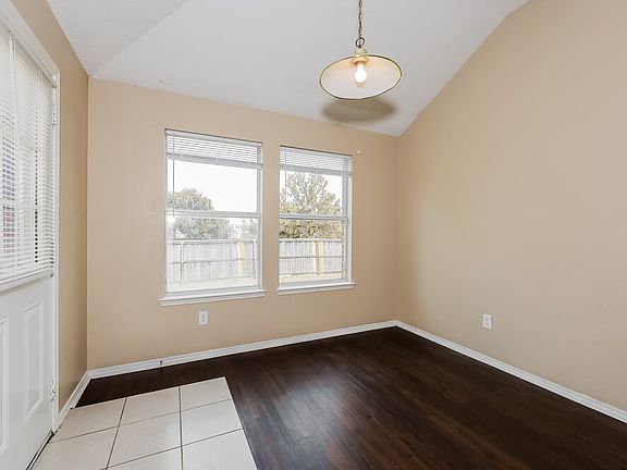 5th image of 2021 Wildwood Dr