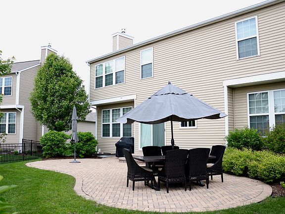 4th image of 3594 Lexington Ln