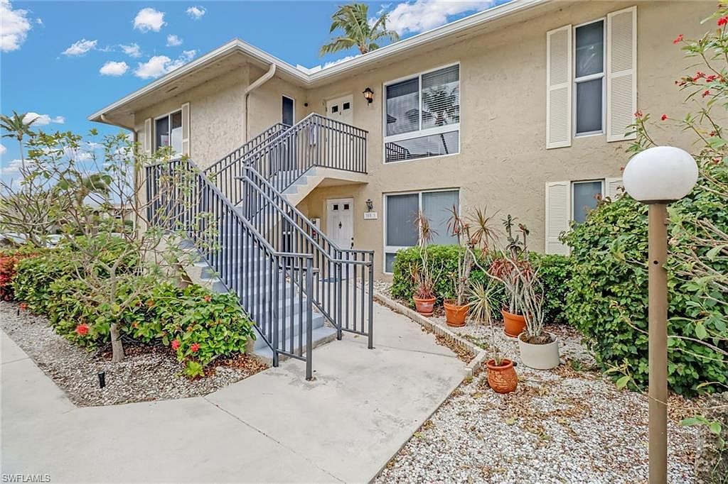 355 Palm Dr 734 Naples FL 34112 Zillow