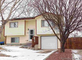 405 Savannah Dr, Cheyenne, WY 82001