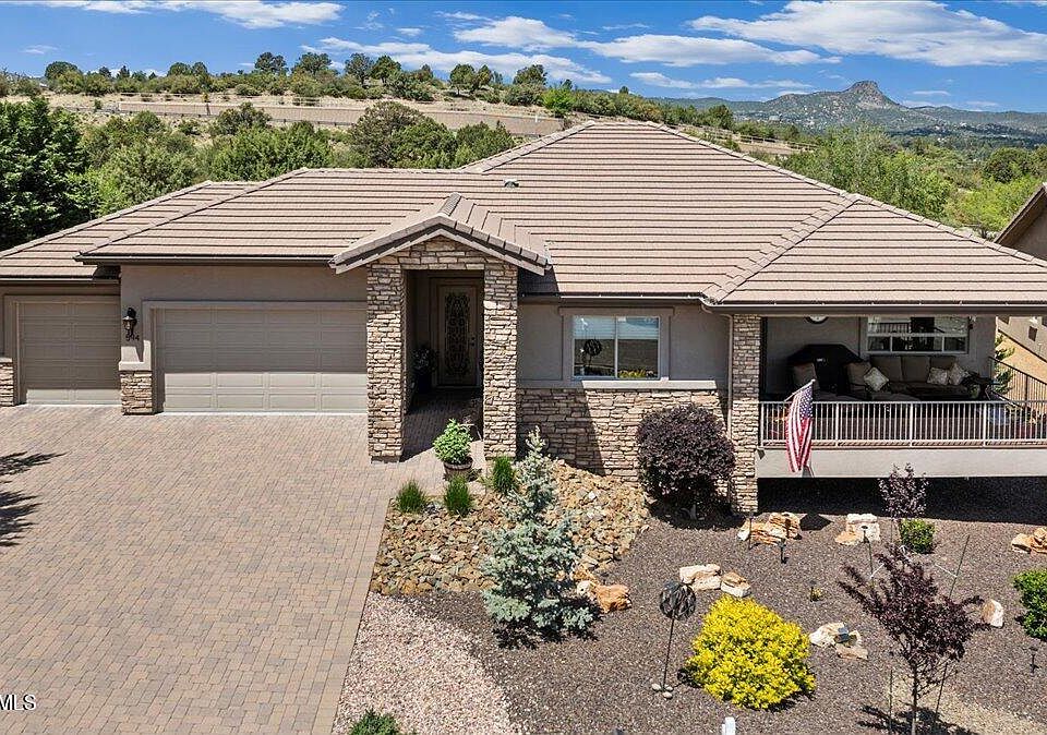 1st image of 594 Haisley Rd