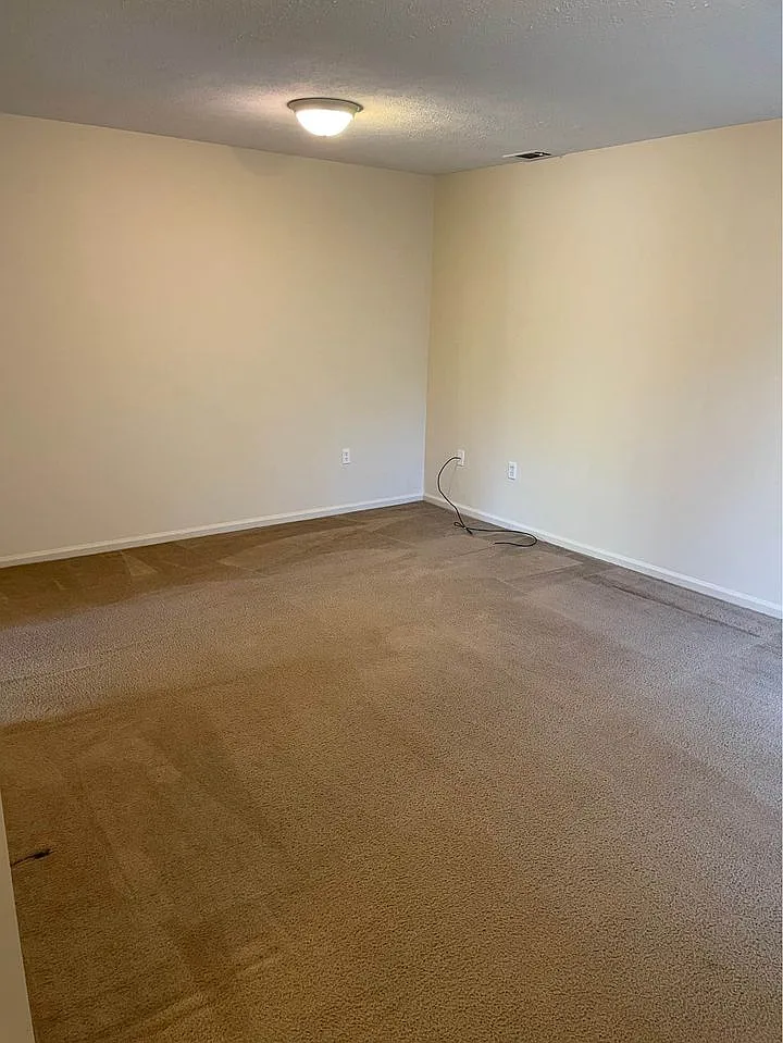 100 Willis Manor Drive - 35 — Photo 4