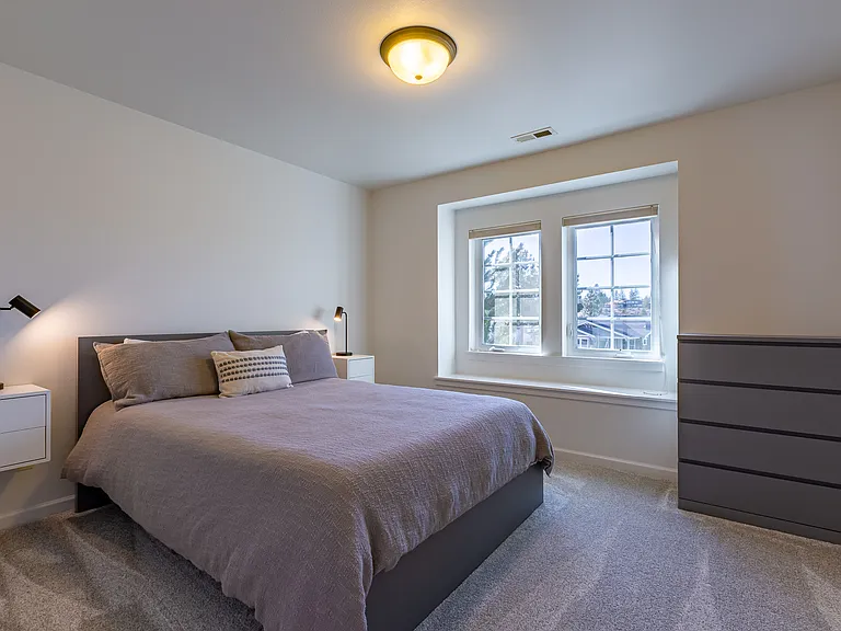 1378 NW Mount Washington Dr — Photo 21