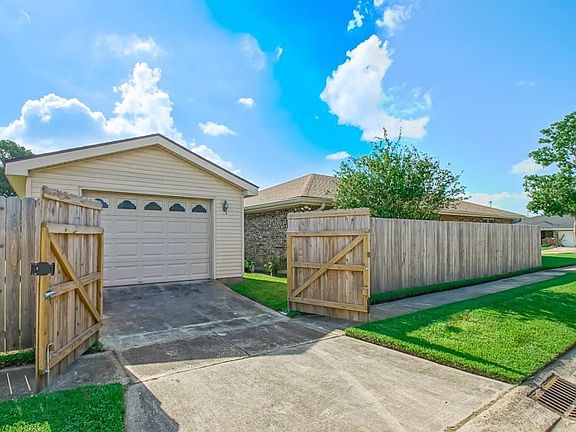 3rd image of 300 Bertolino Dr