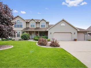 1455 Wexford Ln, Green Bay, WI 54313