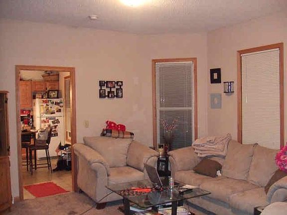 4th image of 1066 W Wabasha St #1
