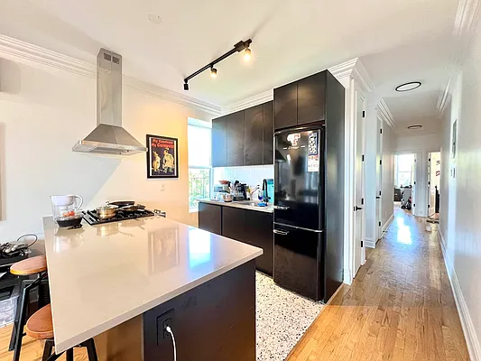 Rented by Nolita Group | media 11