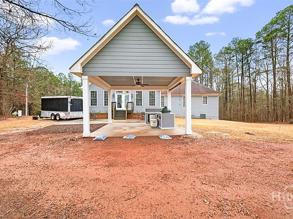 5th image of 1194 Foster Road