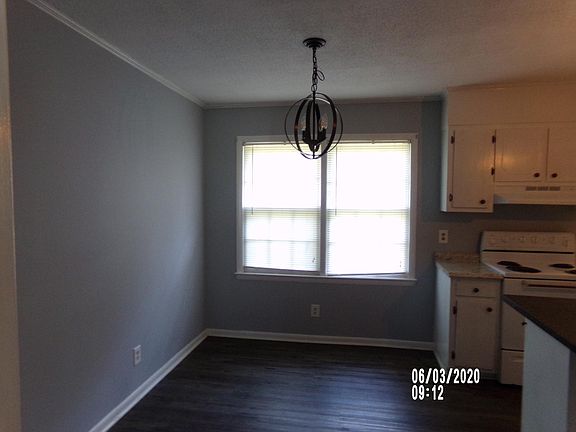 5th image of 453 Cooper St