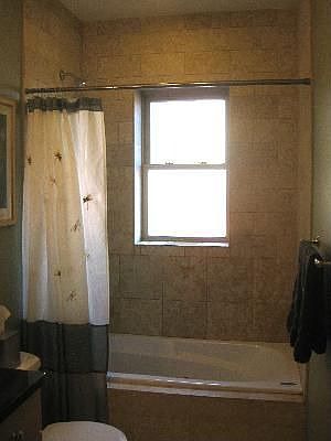 4th image of 2454 W Ardmore Ave #1
