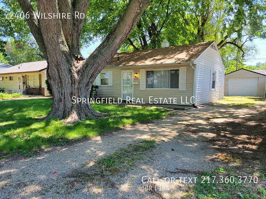 Sweet Home 3 Bedroom with Garage & Stainless Steel Appliances — Photo 2