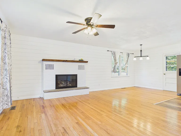 1149 South St — Photo 4