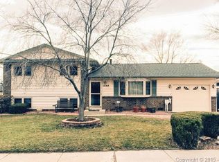 1608 Lyle Dr, Colorado Springs, CO 80915