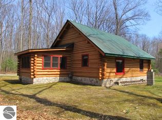 9455 Hodge Rd, Kingsley, MI 49649