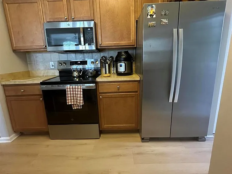 9825 Baywinds Dr #1302 — Photo 10