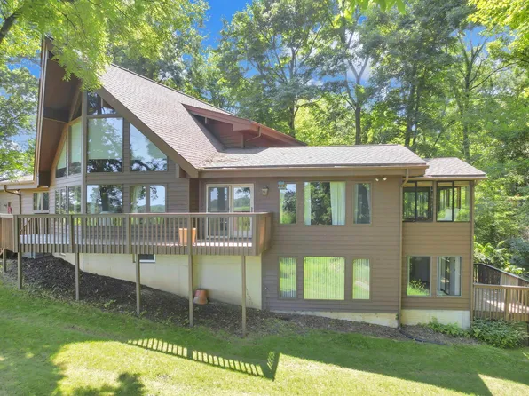 6009 Hall Rd, Centerburg, OH 43011