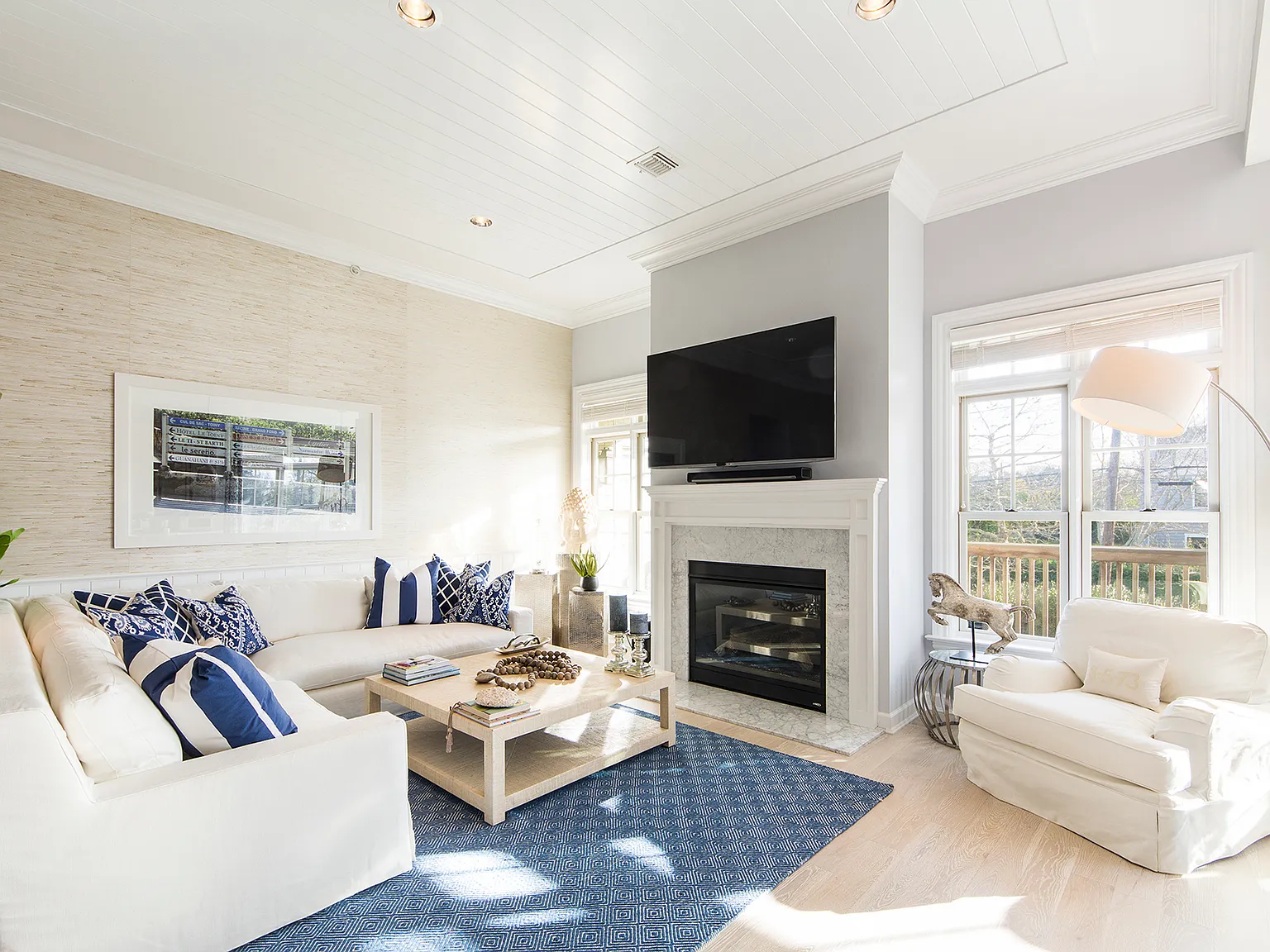 Bishops Pond Upper Villa End Unit — Photo 4