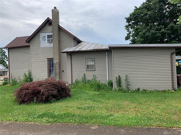 4th image of 127 Cherry St