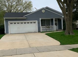 2282 Weatherford Ln, Naperville, IL