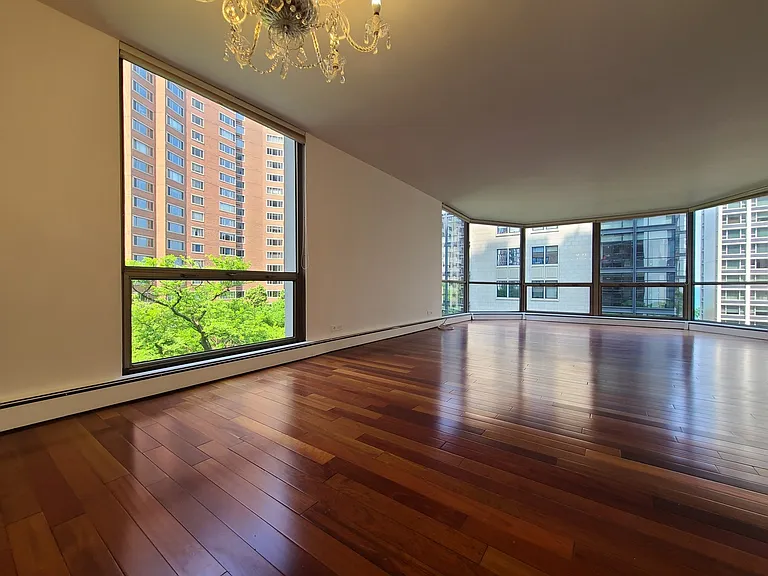 1310 N Ritchie Ct #6D — Photo 5