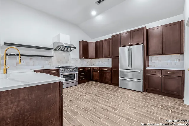 111 Westwood Way — Photo 16