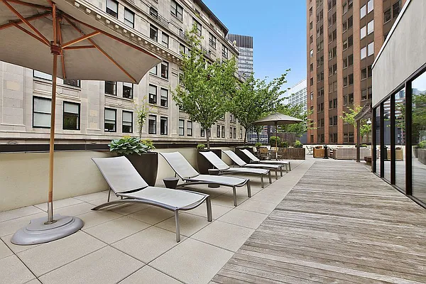 Rented by Renetta Real Estate | media 80